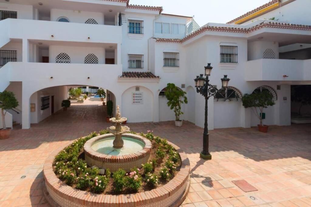 Macas Apartment Parque De La Paloma Pueblo Quinta Benalmadena Con Vistas Al Mar Piscina Y A 3 Minutos De La Playa Benalmádena Exterior photo